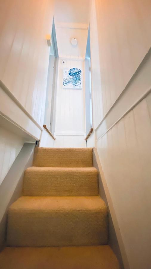 Spindrift Is A Beautiful Newly Refurbished Three Bedroom Private Family House Located On The Old Harbour And The Coastal Path In The Heart Of Beautiful Polperro Exterior foto