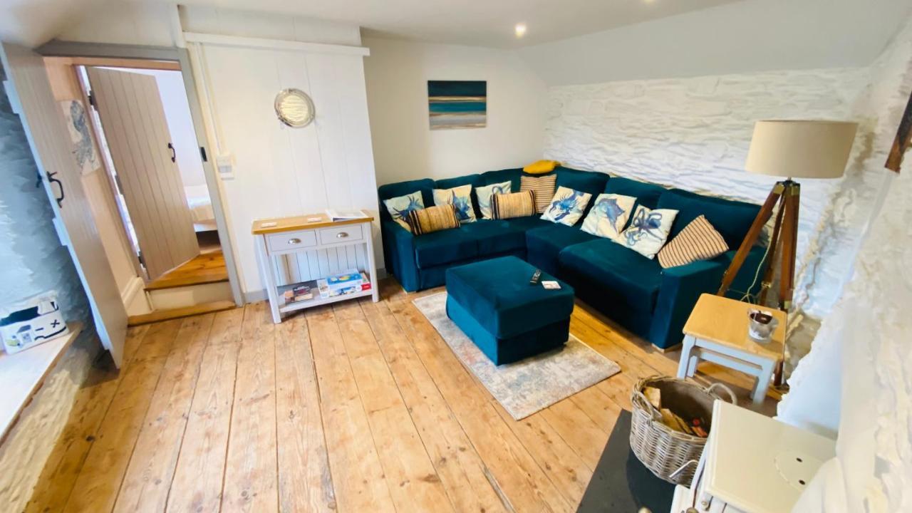 Spindrift Is A Beautiful Newly Refurbished Three Bedroom Private Family House Located On The Old Harbour And The Coastal Path In The Heart Of Beautiful Polperro Exterior foto